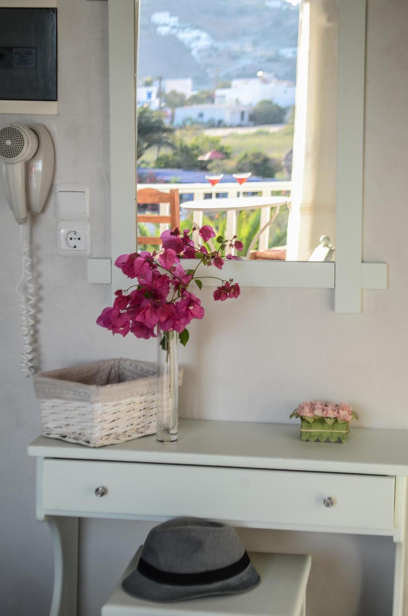 Olga Aparthotel Chora  Room photo