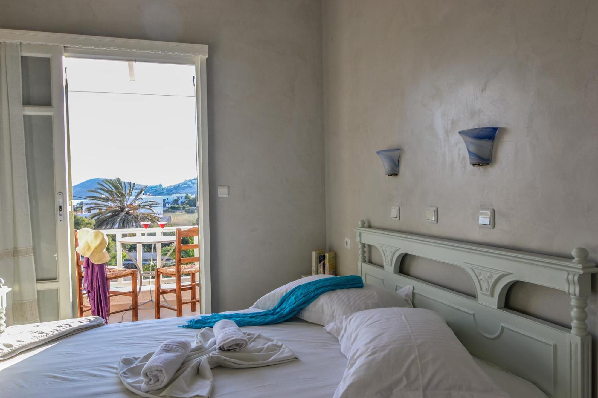 Olga Aparthotel Chora  Room photo